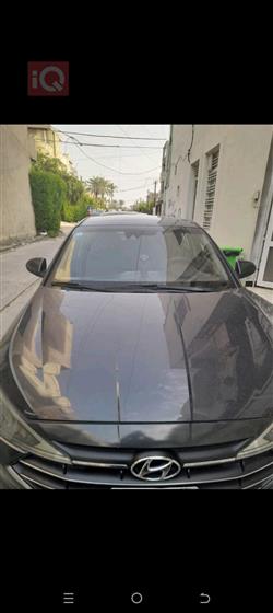هیوندای ئەلەنترا